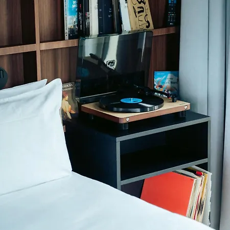 Jost Centre Gare Saint Jean Hotel