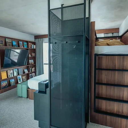 Hotel Jost Centre Gare Saint Jean 3*