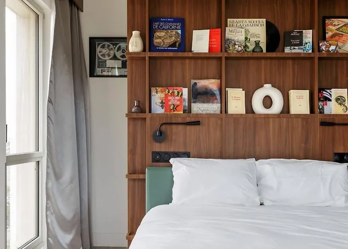 Hotel Jost Centre Gare Saint Jean 3*