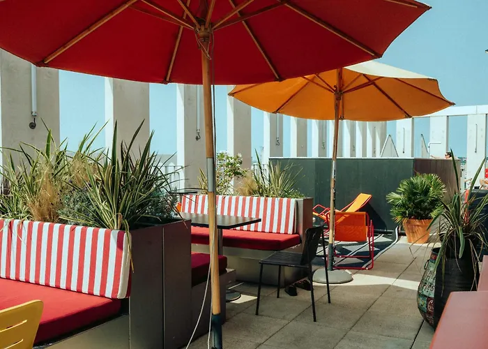 Hotel Jost Centre Gare Saint Jean 3*