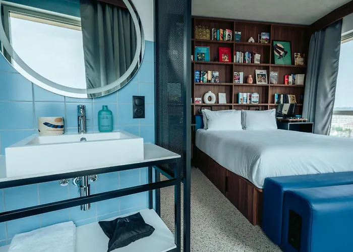 Jost Centre Gare Saint Jean 酒店 3*