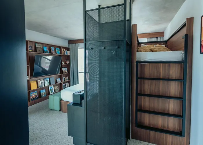 酒店 Jost Centre Gare Saint Jean 3*