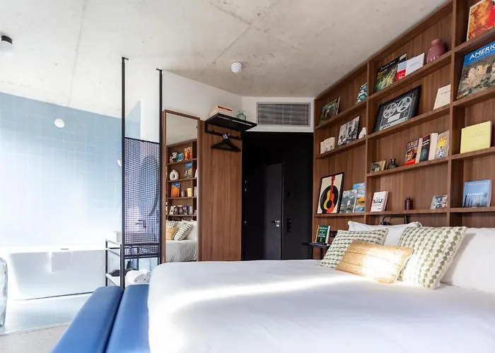 Jost Centre Gare Saint Jean Hotel