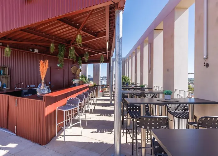 Hotel Jost Centre Gare Saint Jean 3*