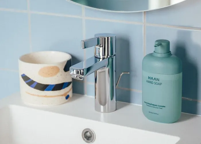 Hotel Jost Centre Gare Saint Jean 3*