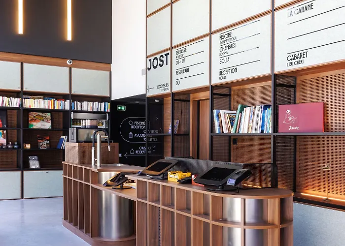 Hotel Jost Centre Gare Saint Jean 3*